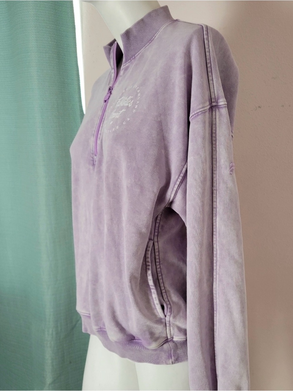 Fabletics Sport Lavender Acid Wash 1/4 Zip California Dreamland Pullover - Picture 4 of 9